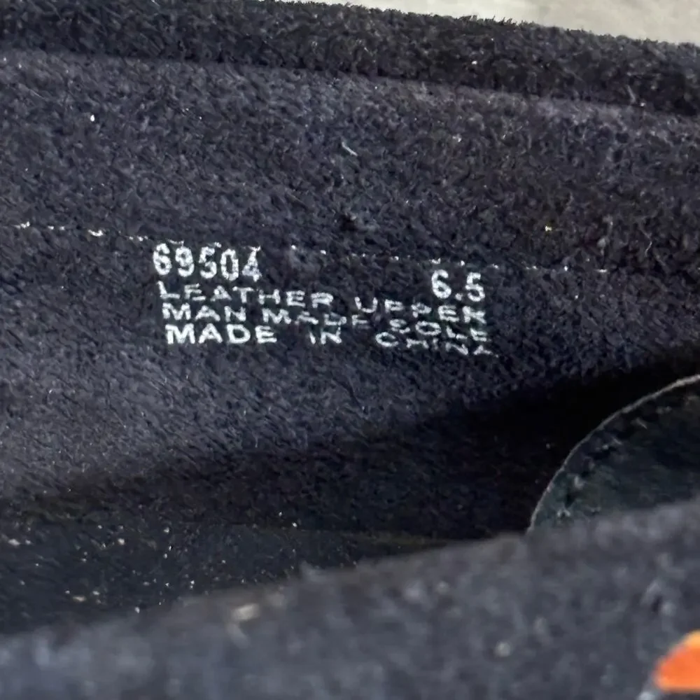 Minnetonka Navy Suede Moccasin Loafer - size 6.5